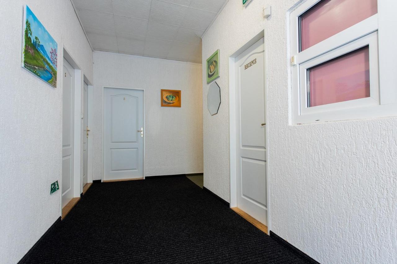 Penzion Skolicka Praga Exterior foto